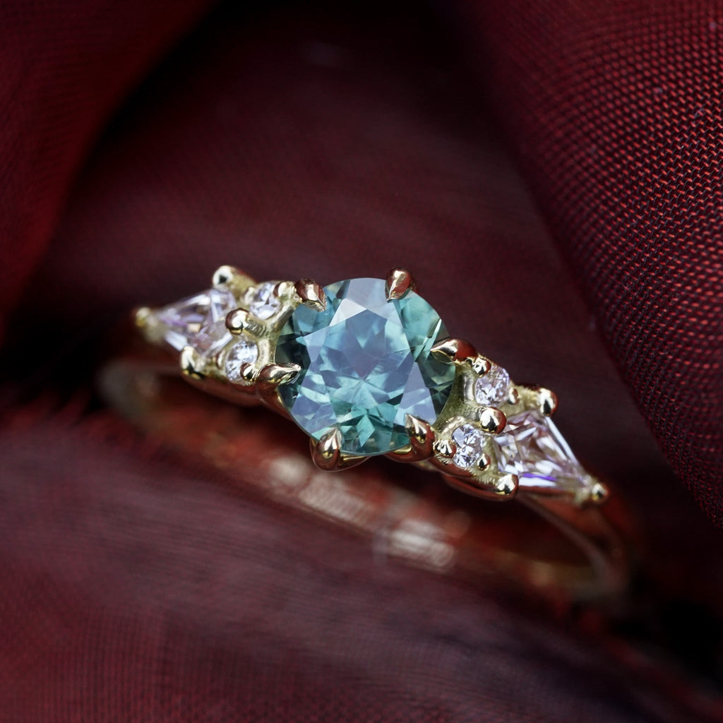 Montana Green Sapphire with Diamond Kites in 18k Yellow Gold