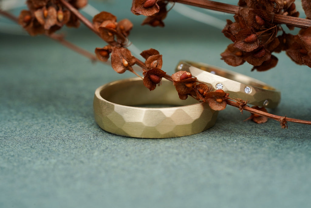 architect-inspired 5mm wedding ring in satin 14k yellow gold 