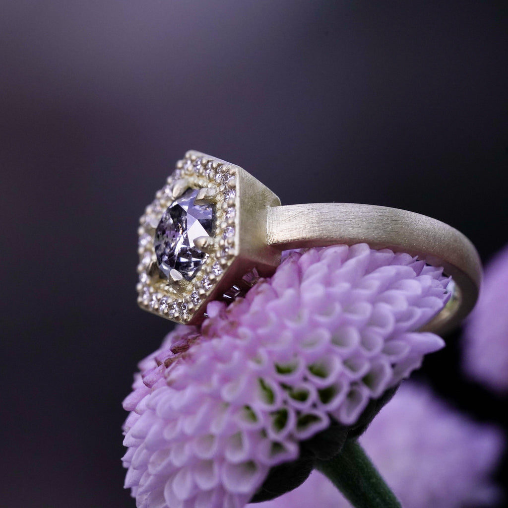 Art deco-style engagement ring with modern filigree detail