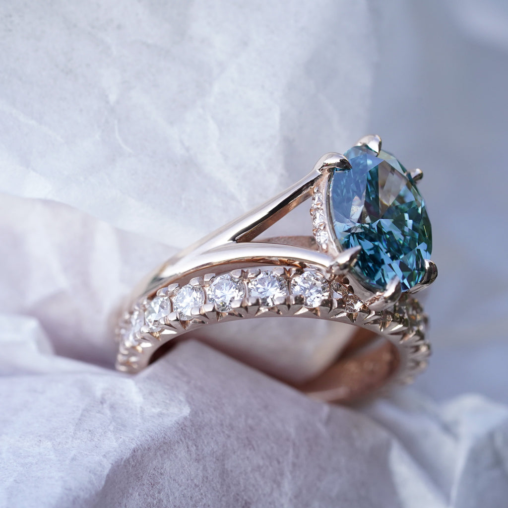 Olympia wedding band with pavé diamonds in 14k rose gold