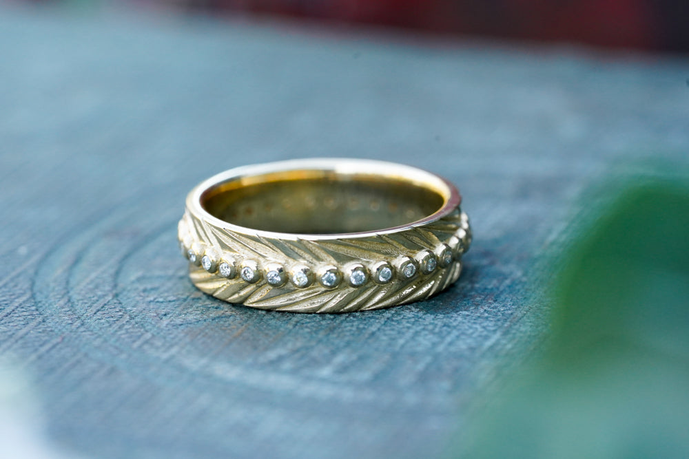 diamond beaded spine feather engraved bohemian gold wedding band 