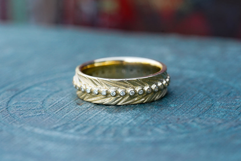 diamond beaded spine feather engraved bohemian gold wedding band 
