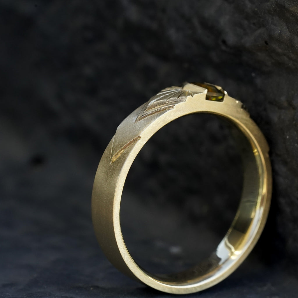 14k Yellow Gold orange montana hexagon sapphire in a radiating sunburst engraved wedding band