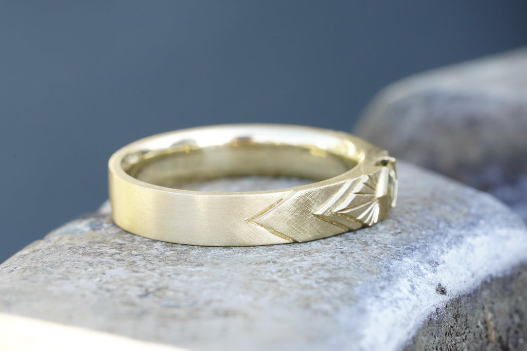14k Yellow Gold orange montana hexagon sapphire in a radiating sunburst engraved wedding band